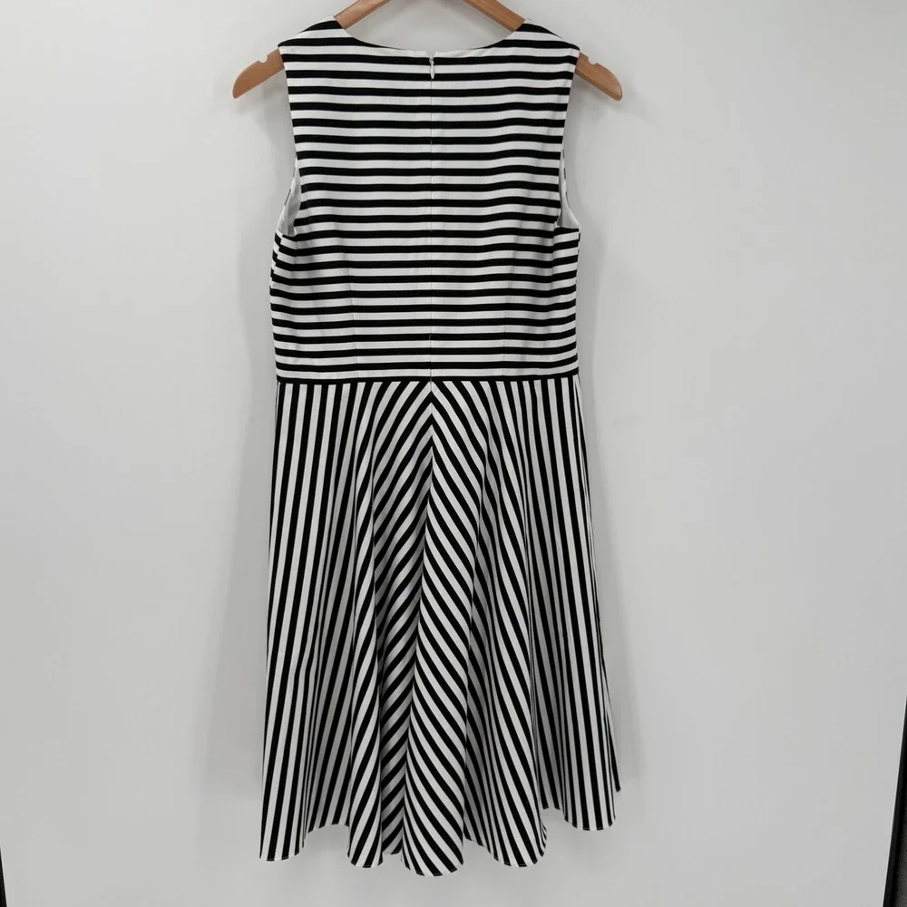 NWT Ann Taylor Petite 6P Black White Stripe Fit & Flare Dress - Picture 4 of 10